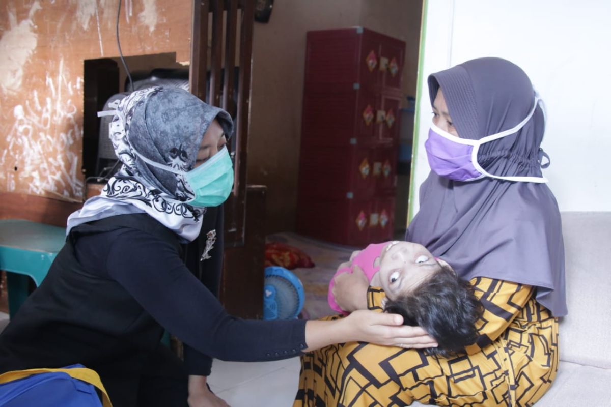Pemprov Lampung berikan bantuan untuk penyandang disabilitas terdampak COVID-19