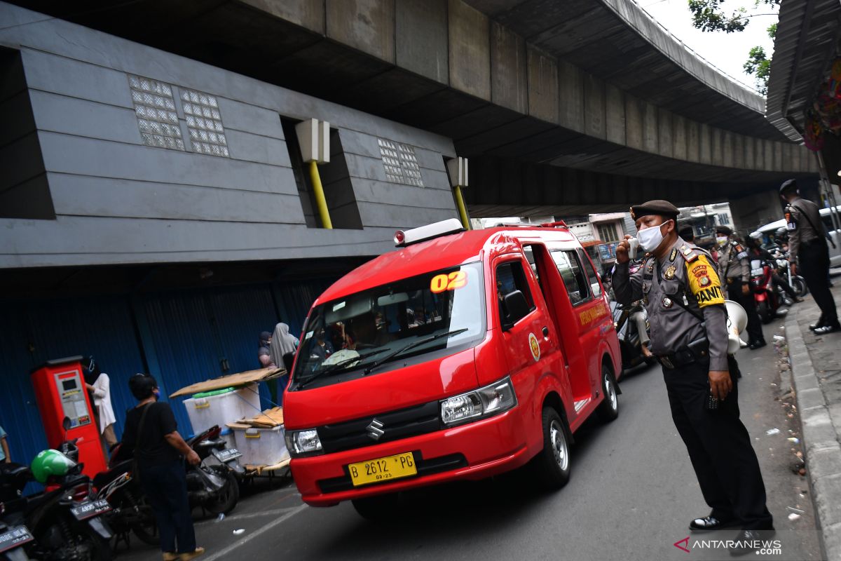 Polda Metro Jaya siapkan 3.987 personel pada tahap awal normal baru