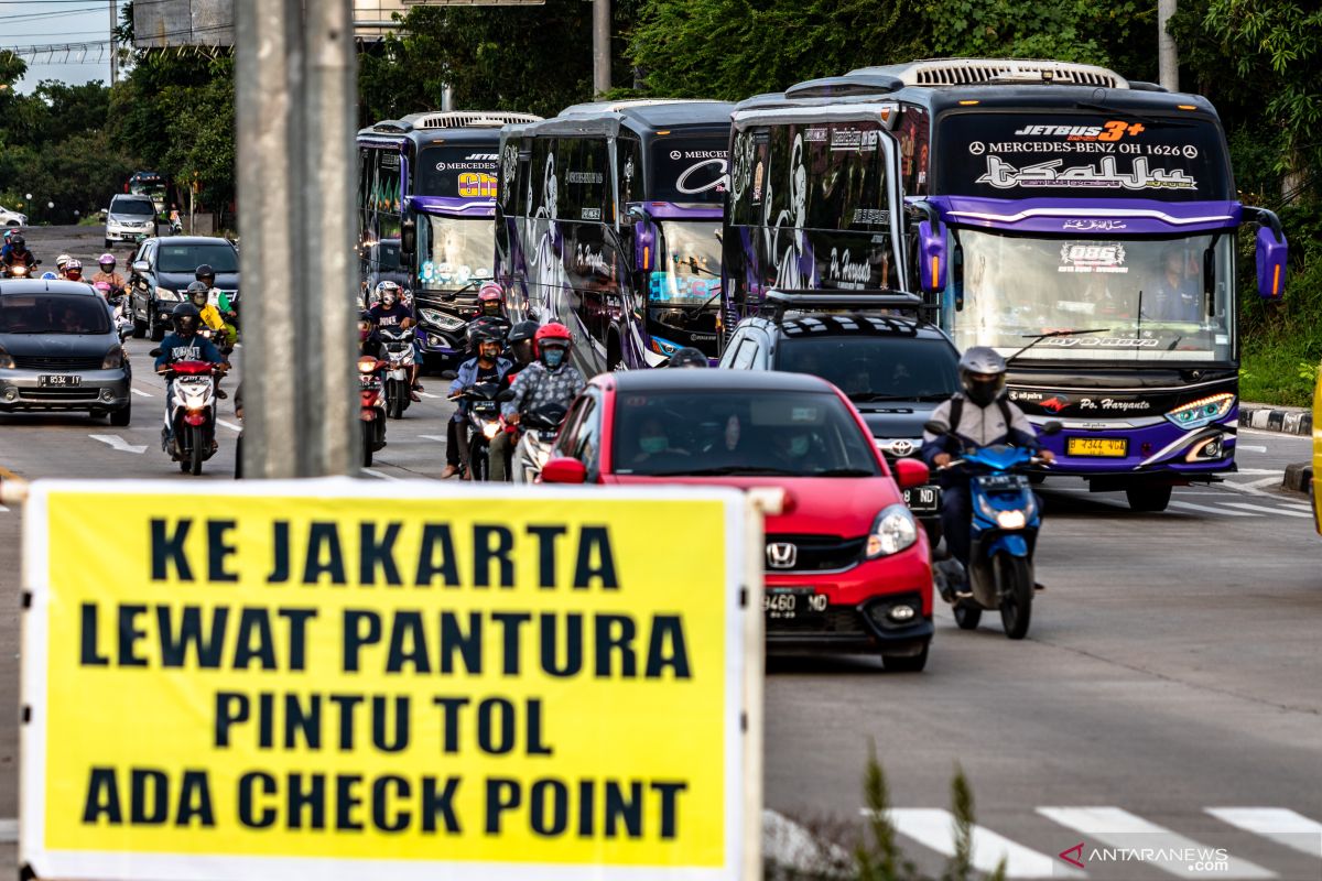 Sekitar 1,8 juta orang meninggalkan Jabodetabek pada masa mudik Lebaran 2020