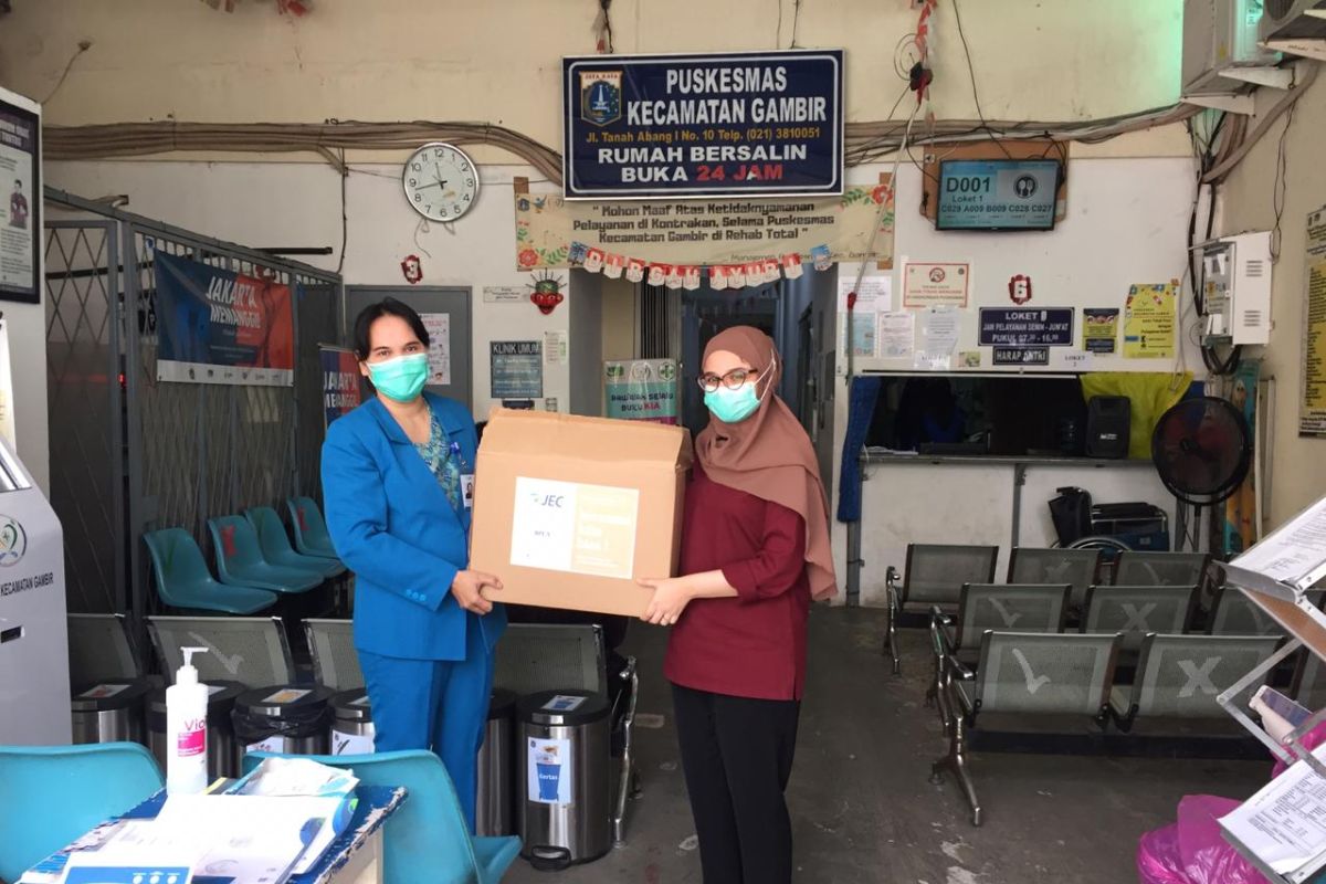 JEC salurkan 275.000 masker bedah untuk rumah sakit dan Puskesmas