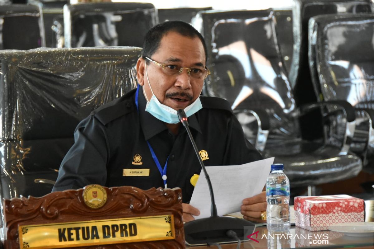 DPRD Kalsel tolak kunjungan provinsi lain