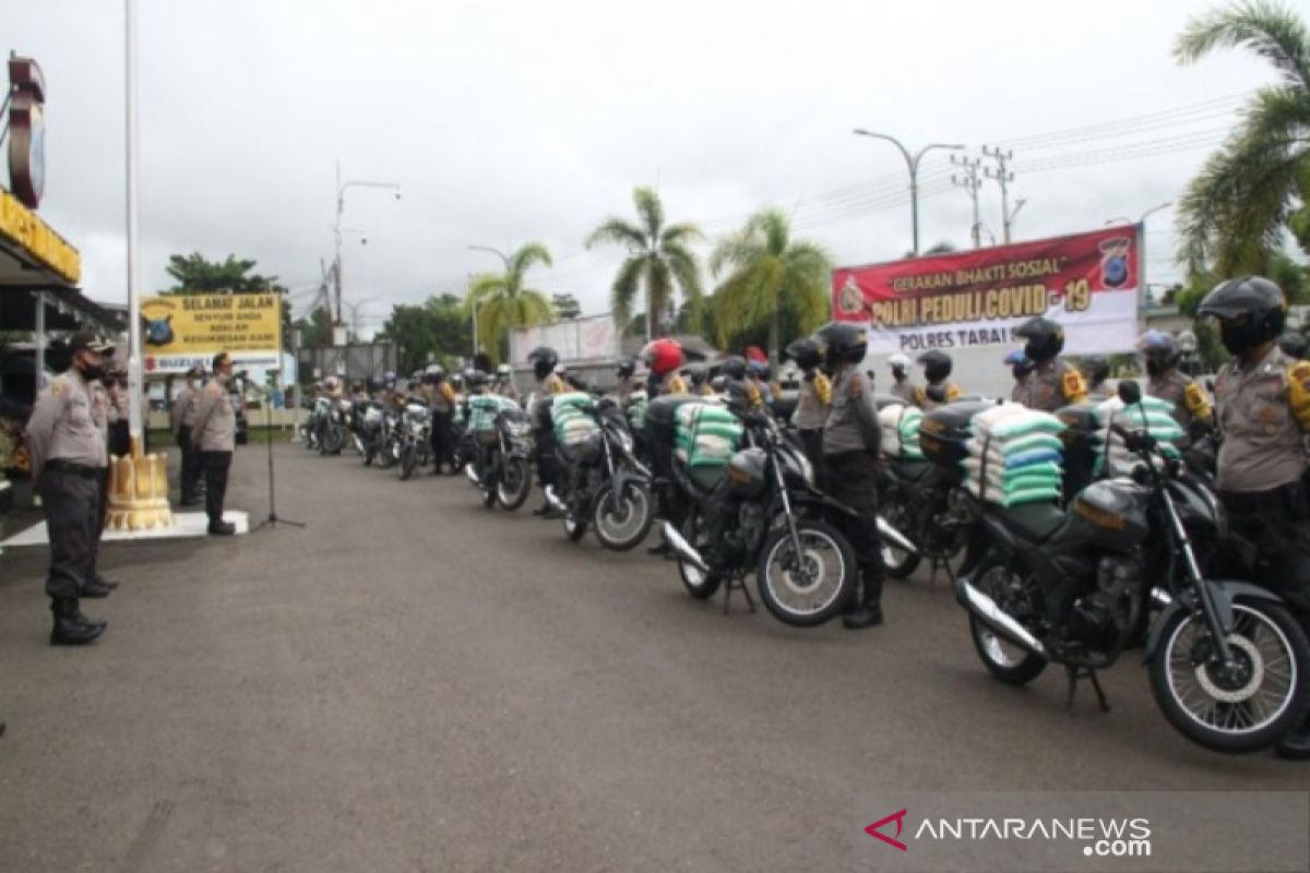 Polres Tabalong distribusi 1,8 ton beras bagi warga terdampak Covid 19