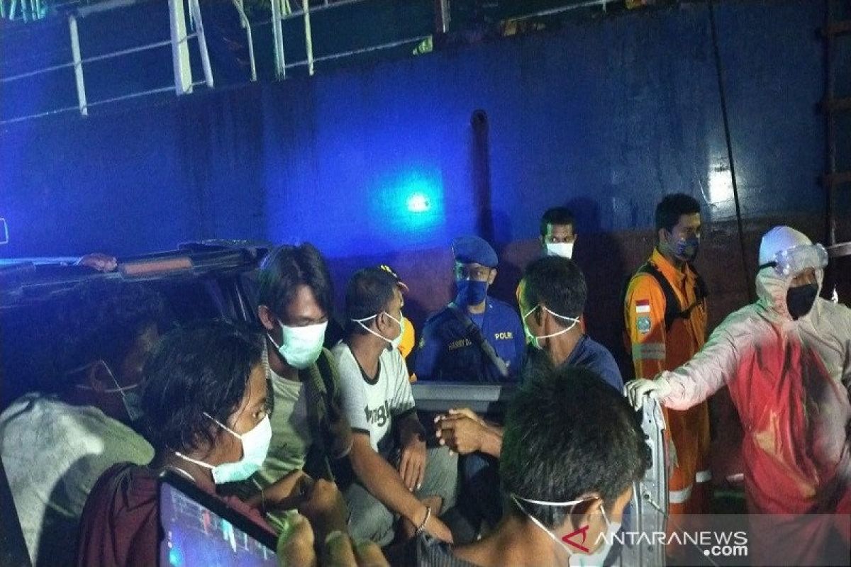 Kapal tenggelam di Laut Kabaena Bombana, Enam ABK berhasil diselamatkan