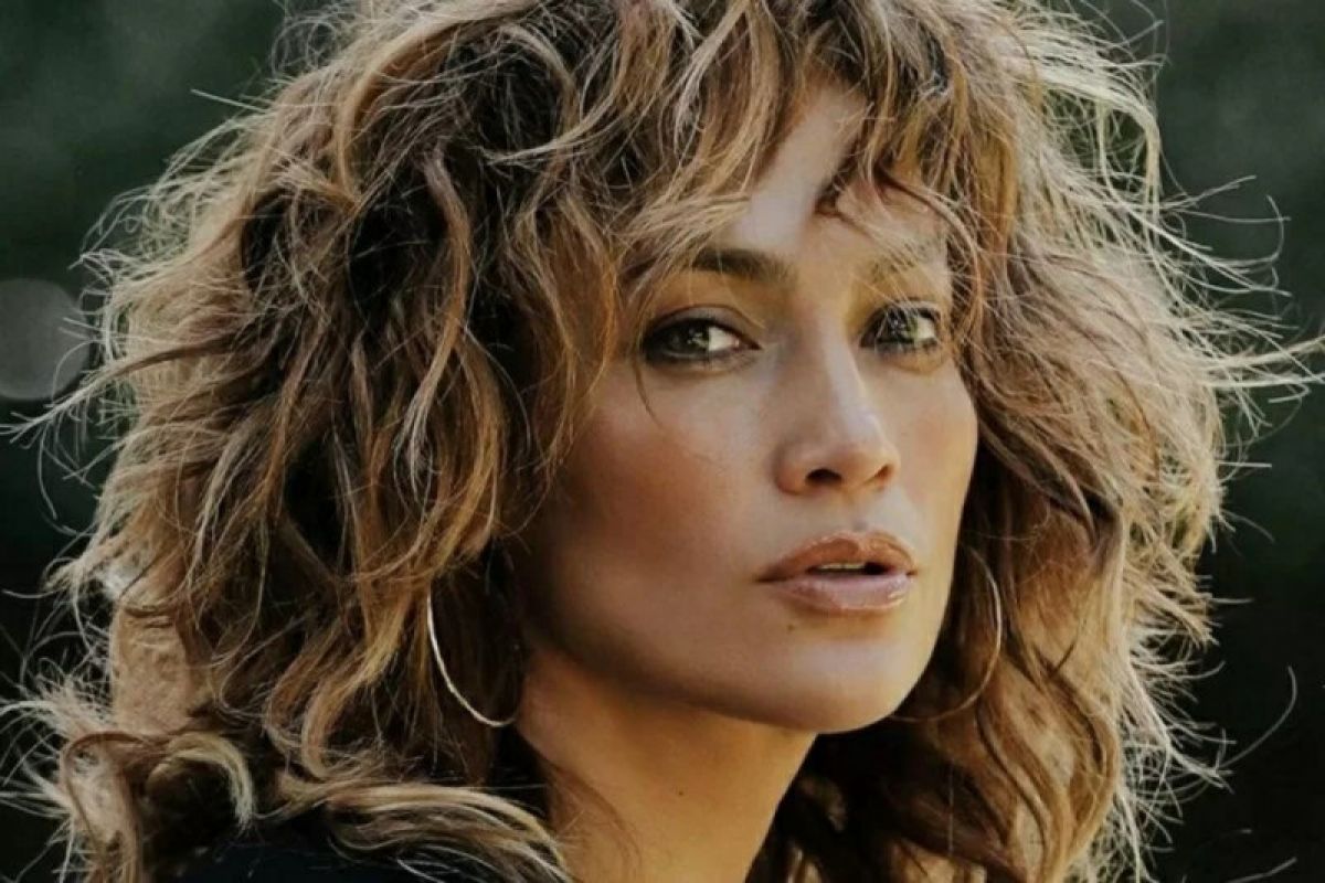 Pernikahan Jennifer Lopez tertunda gara-gara corona