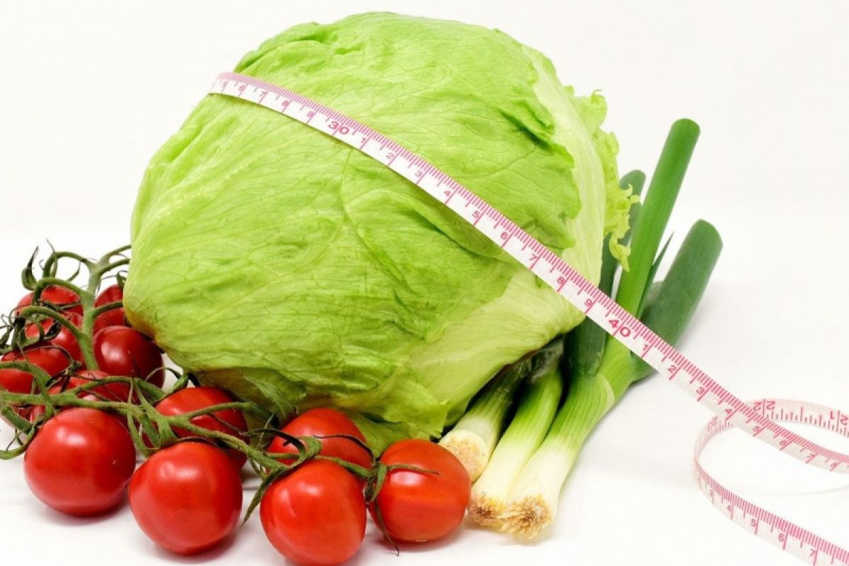 Lebih baik sayuran atau buah dulu untuk turunkan berat badan?