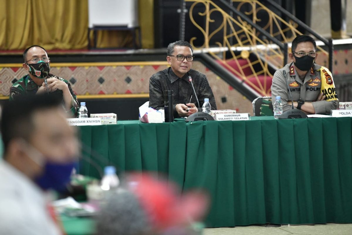 Gubernur Sulsel Nurdin Abdullah tunggu keputusan pusat untuk penggunaan rumah ibadah