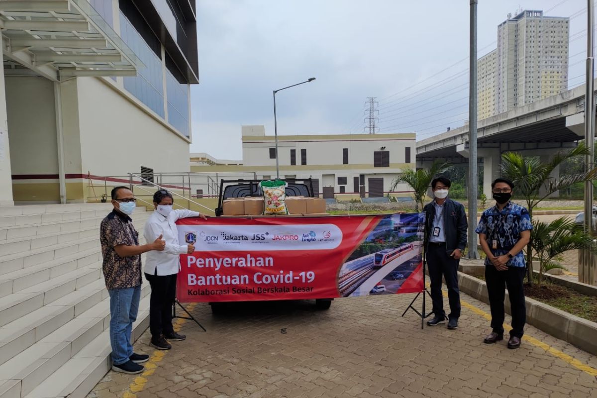 LRT Jakarta-Samjin Elex bantu sembako warga Jakarta