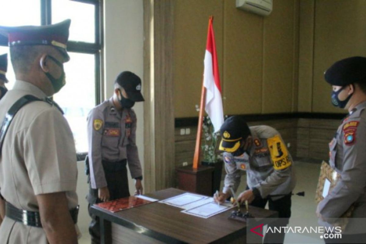 Dua pejabat Polres Bangka Barat pindah tugas