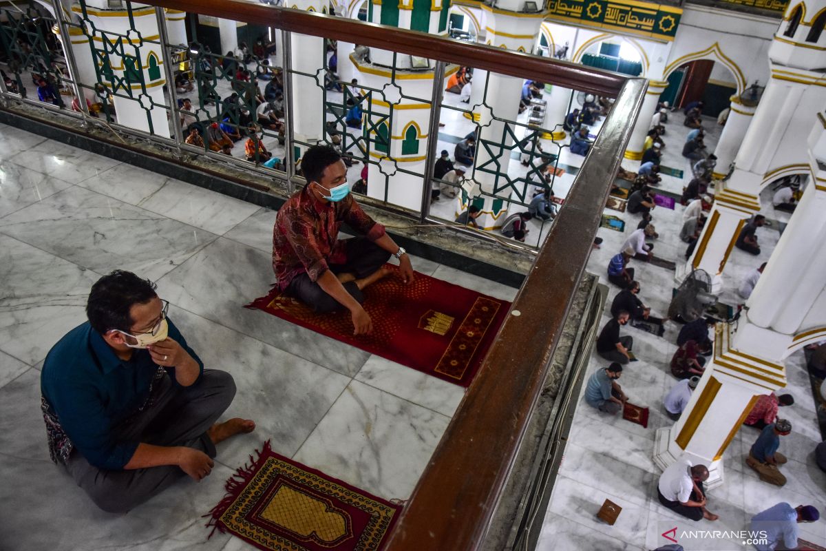 1.380 masjid dan mushala di Pekanbaru segera dibuka