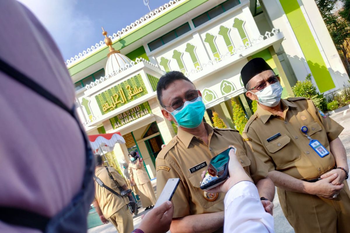 Wali Kota Pontianak berharap hasil swab enam ASN negatif COVID-19