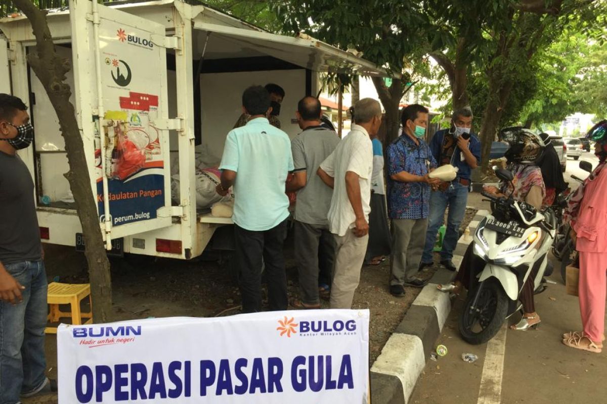 Pastikan harga gula sesuai HET, Bulog Aceh gelar operasi pasar sepanjang tahun 2020