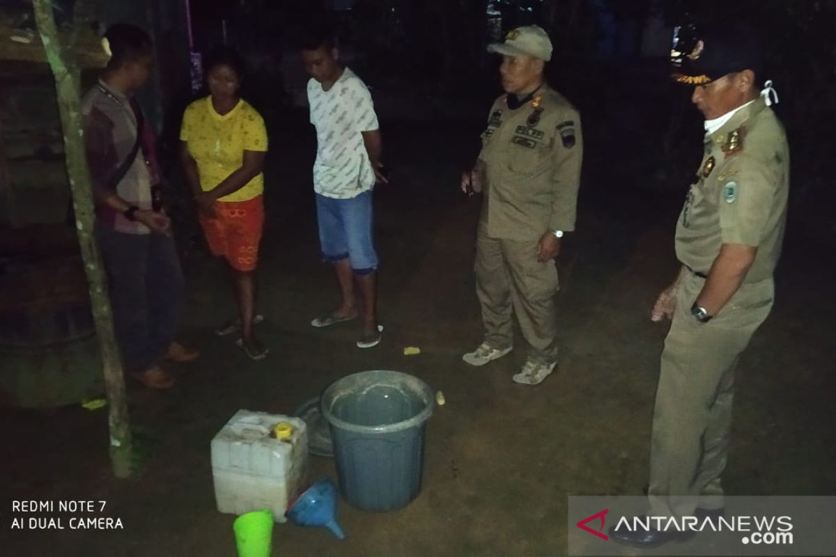 Satpol PP Belitung amankan puluhan liter minuman keras