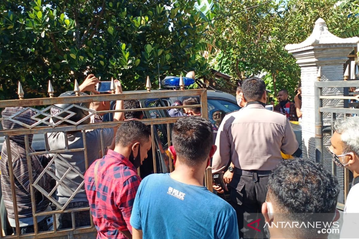 Polisi tangkap pasangan suami istri penyebar ideologi khilafah di Kupang