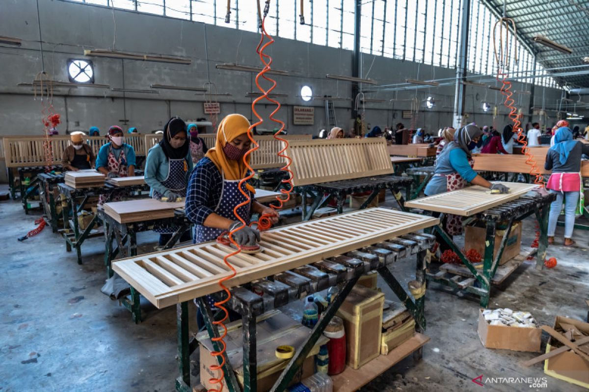 Peluang pasar tumbuh, Menperin: Jaga ketersediaan bahan baku furnitur