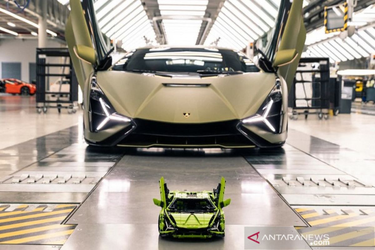 Lamborghini buat replika Sian FKP 37 dari 3.696 keping LEGO