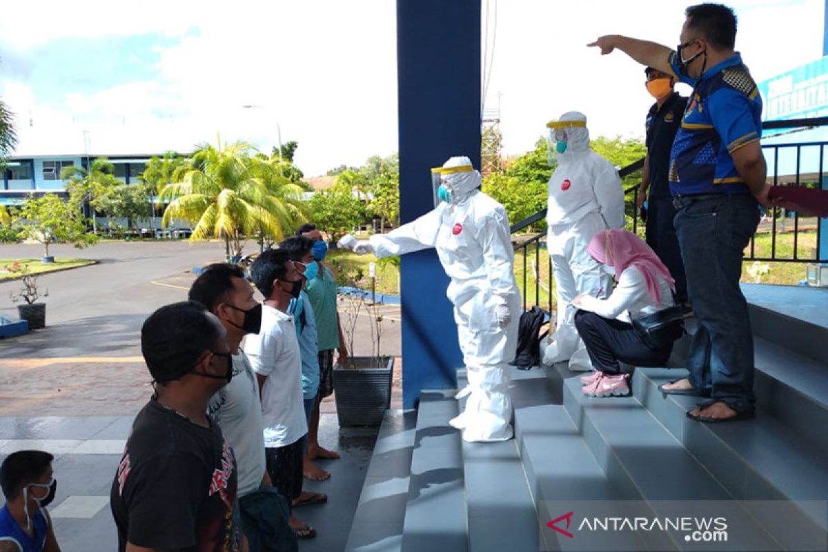 KKP: 118 ABK pelaku penangkapan ikan ilegal negatif COVID-19