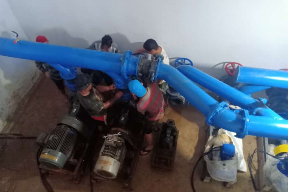Perkuat tekanan air PDAM ganti pompa di Putussibau Selatan