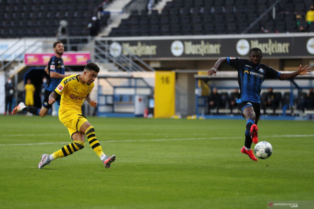 Hattrick Sancho hiasi kemenangan besar Dortmund atas Paderborn 6-1