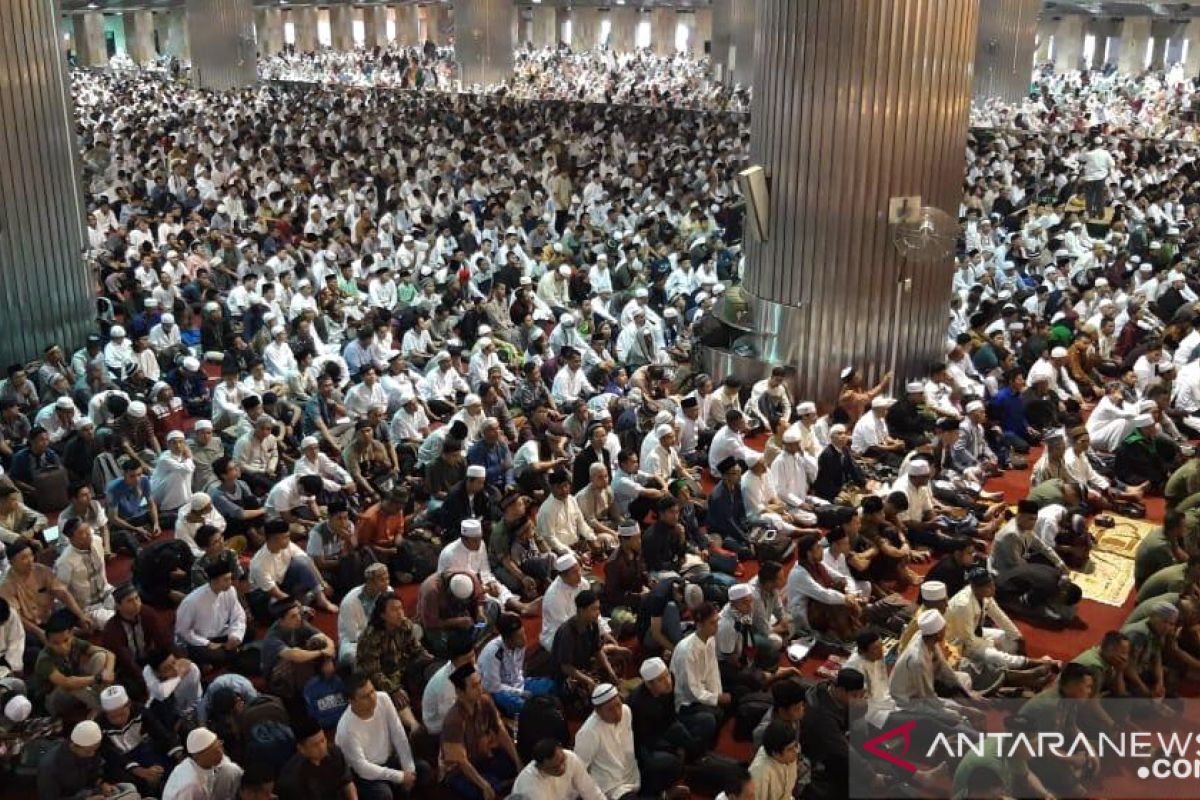 Dewan Masjid Indonesia: Kapasitas masjid 40 persen dari daya tampung saat normal baru