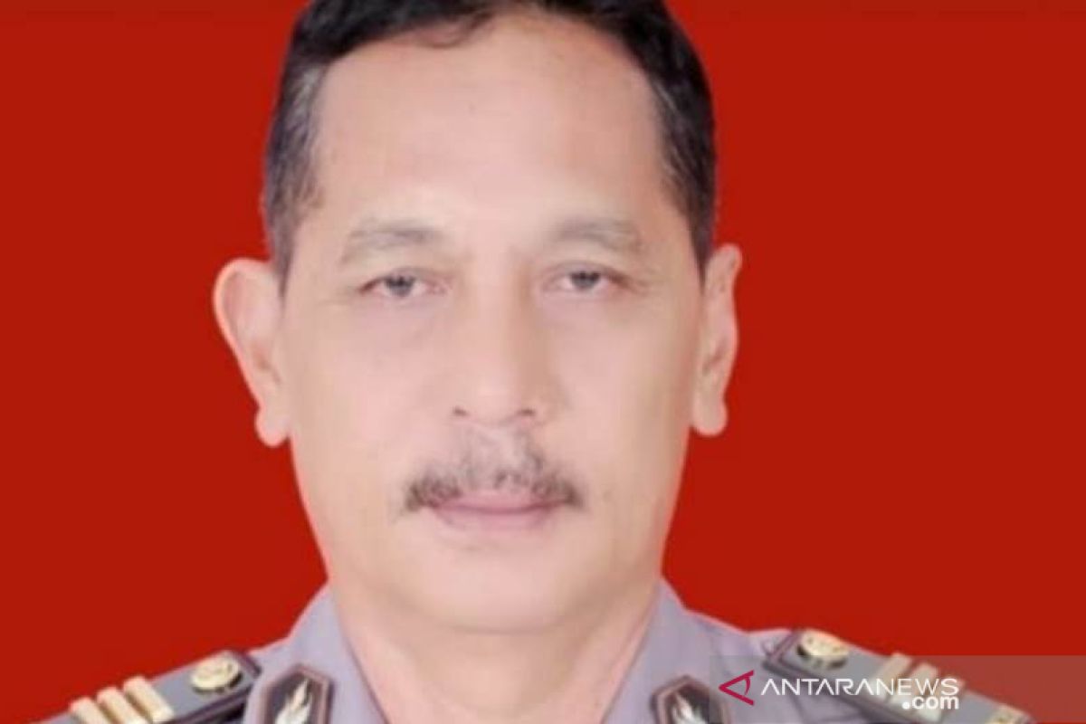 Kasubag Humas Polres HSS meninggal terjatuh saat pemakaman korban penyerangan