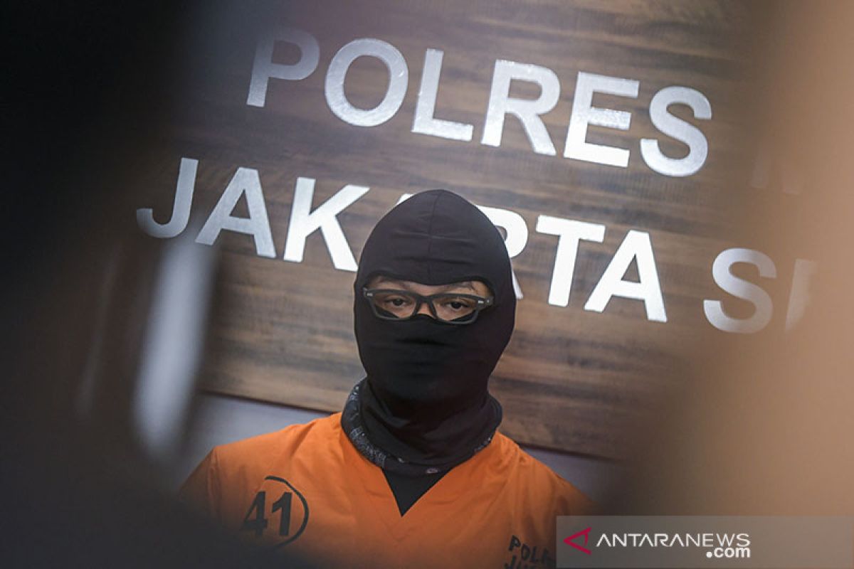 Kemarin, Dwi Sasono ditangkap sampai mal bersiap buka