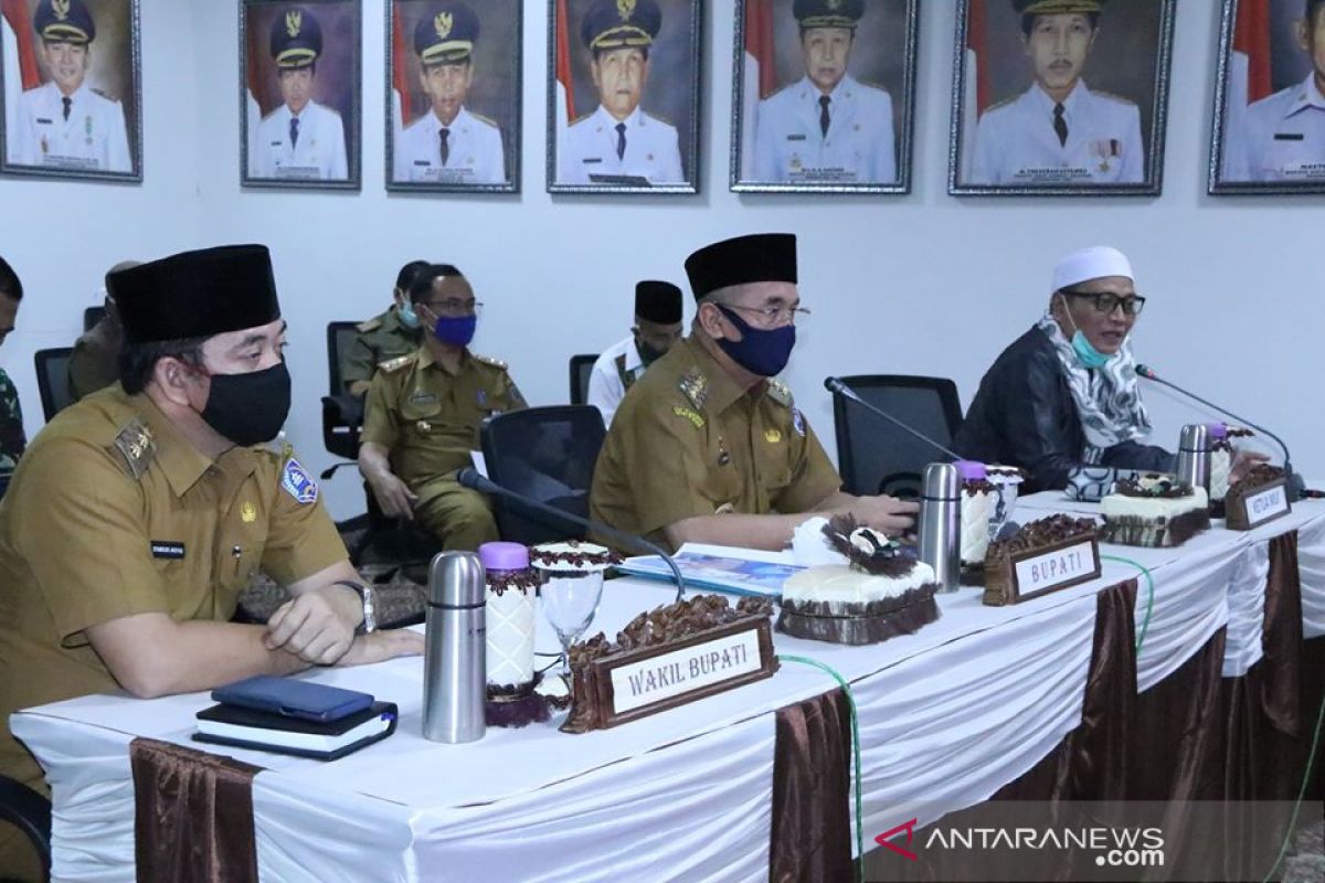 Bupati HSS ingatkan tetap dalam kondisi kewaspadaan tinggi COVID-19