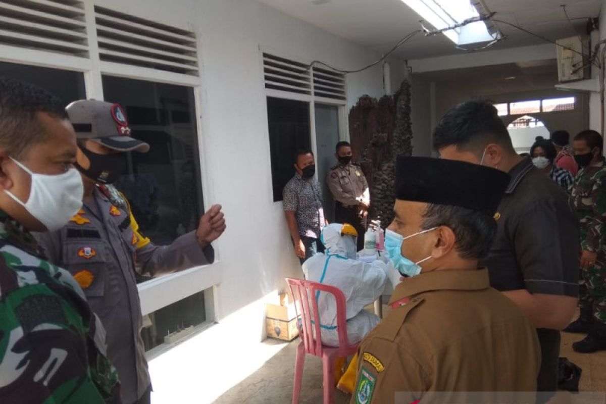 Lanal Dumai amankan 23 TKI nekat pulang secara ilegal dari Malaysia