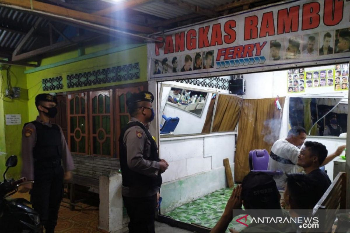 Polisi Mukomuko gelar patroli imbau warga cegah penyebaran corona