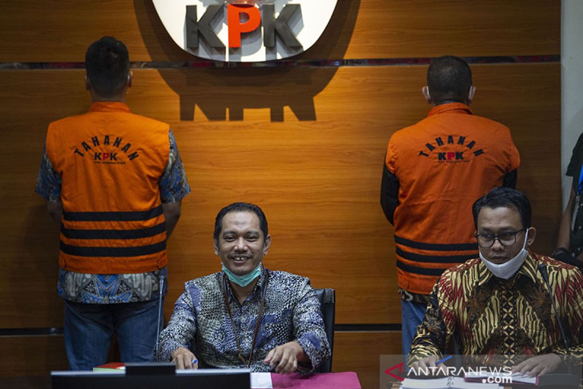 KPK buka kemungkinan tindak pihak yang bantu pelarian Nurhadi