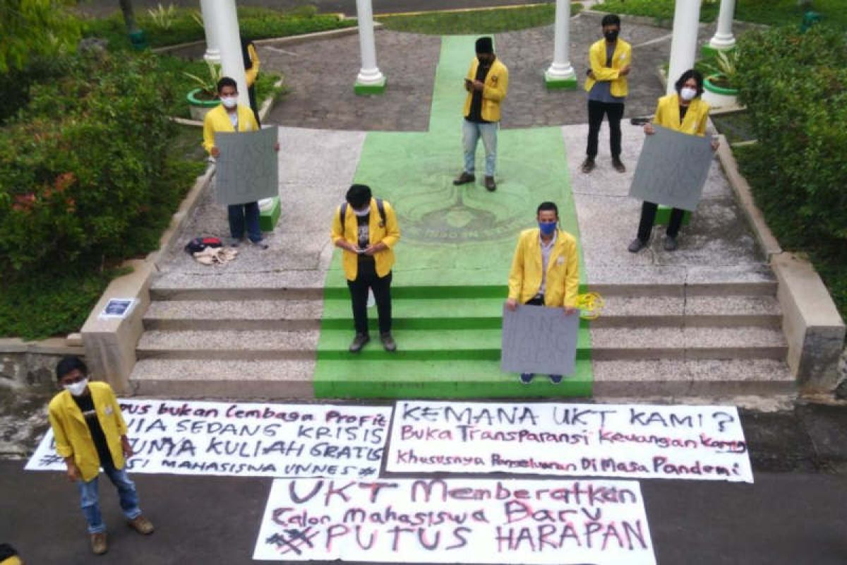 Mahasiswa Unnes tuntut pengembalian uang kuliah tunggal