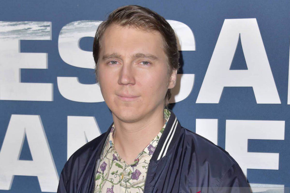 Paul Dano segera garap komik tentang "Riddler"