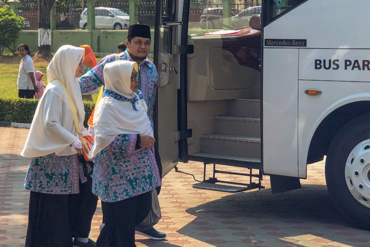 Yogyakarta memberangkatkan 156 calon jemaah haji tergabung Kloter 20 SOC