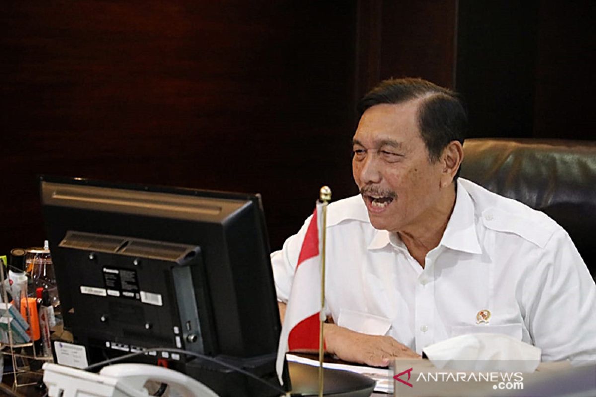 Luhut dorong penyusunan protokol usaha di era normal baru