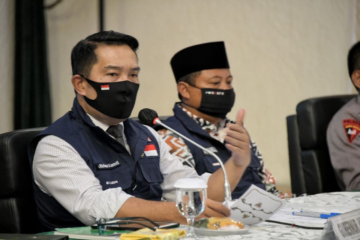 Gubernur Jabar Ridwan Kamil terbitkan Pergub menuju normal baru