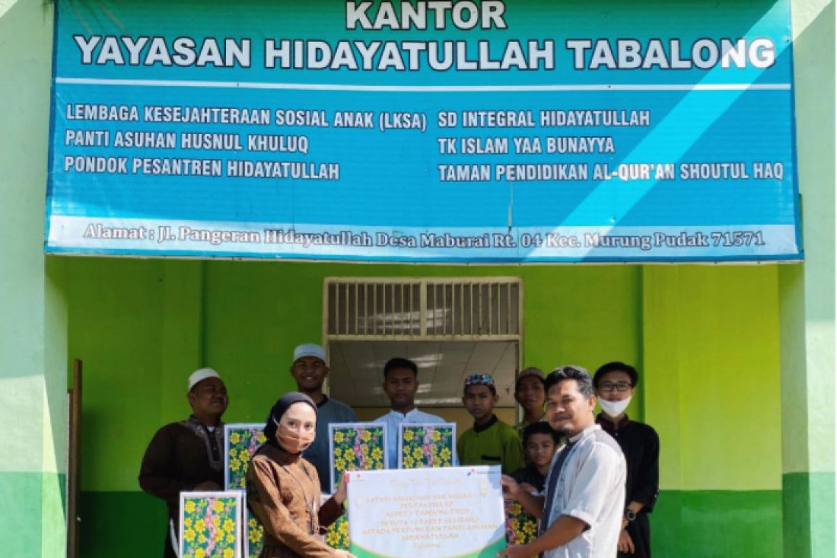 Pertamina EP Tanjung  bagi paket sembako  bagi anak panti