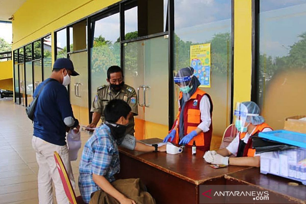 Satu orang WNA terjaring operasi SIKM di Stasiun Pasar Senen