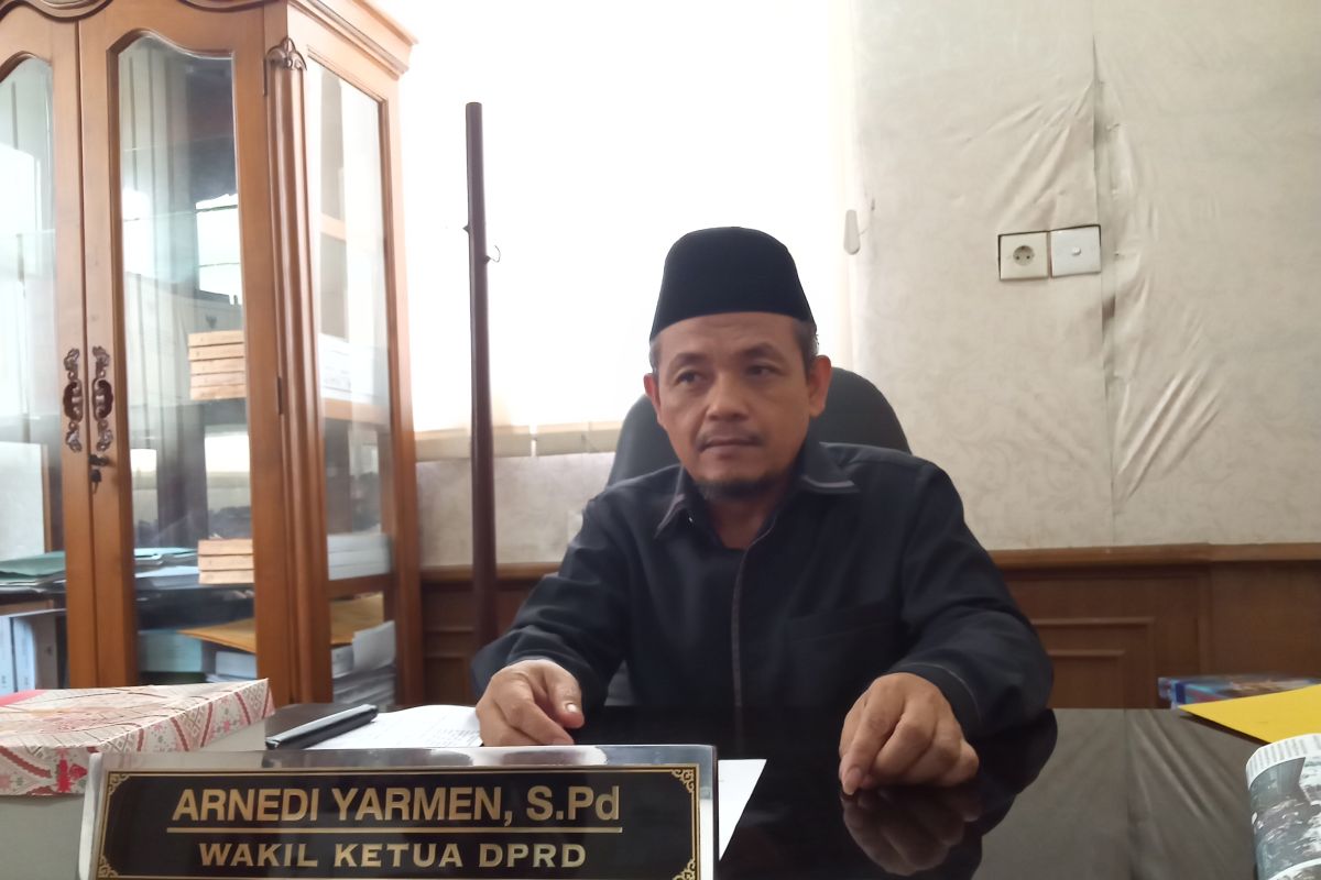Legislator dukung Pemkot Padang rancang Perda standar kesehatan COVID-19