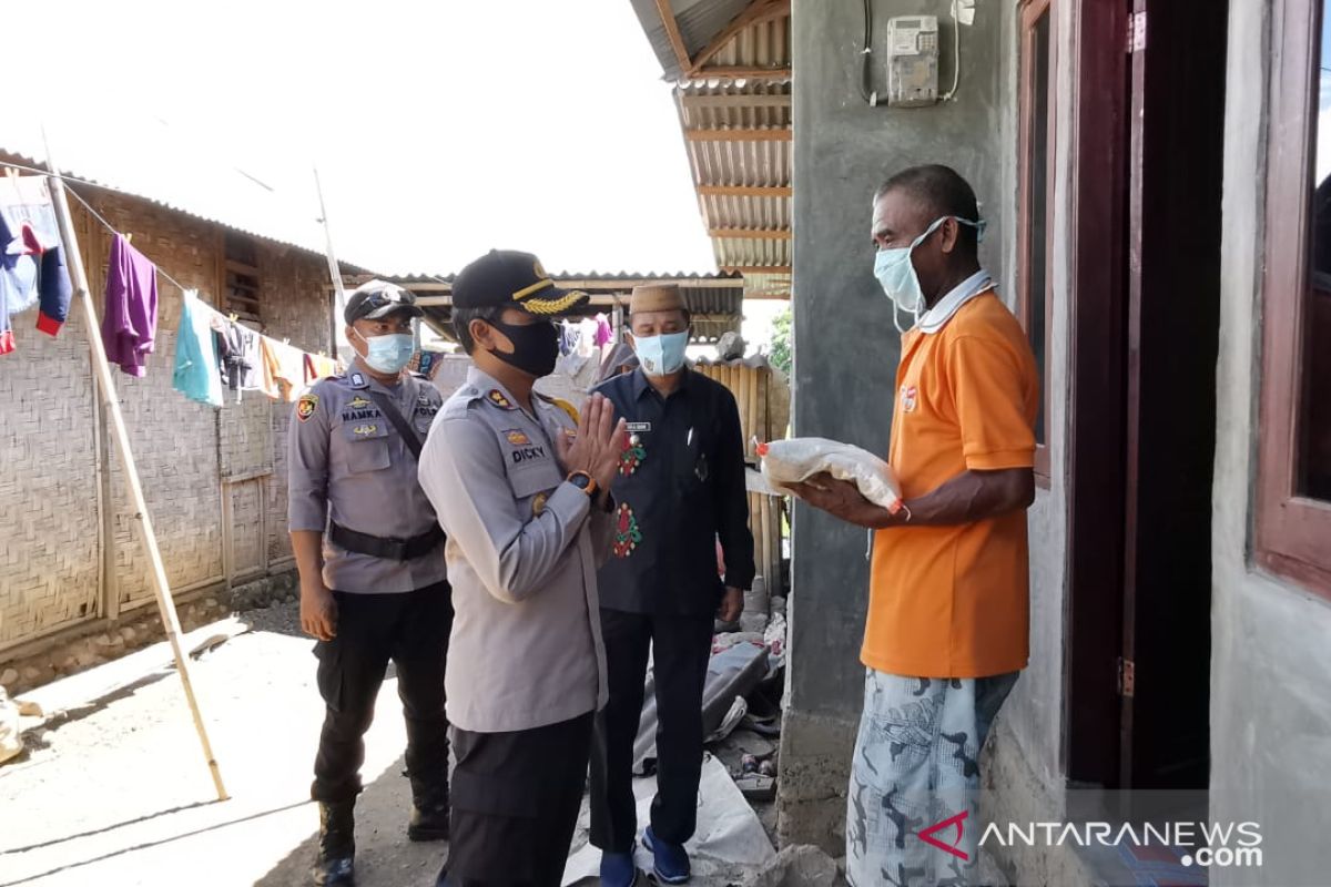 Polres Gorontalo Utara salurkan bantuan bahan pokok