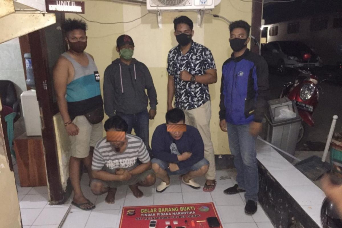 Seorang perempuan dan 2 pria asal Sumbawa ditangkap polisi bersama barang bukti 10,58 gram sabu