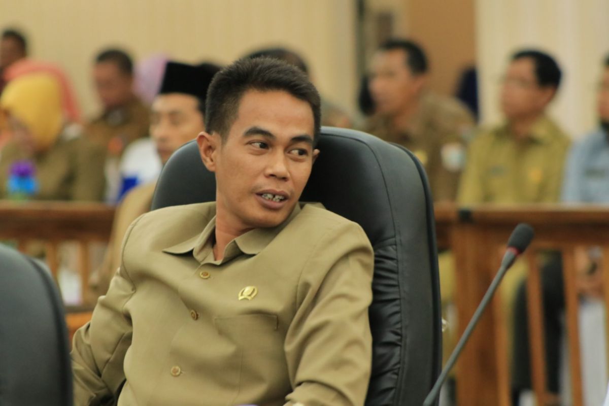 Anggota DPRD apresiasi langkah Pemkab Sumbawa Barat segera usut persoalan APD bekas sampai tuntas