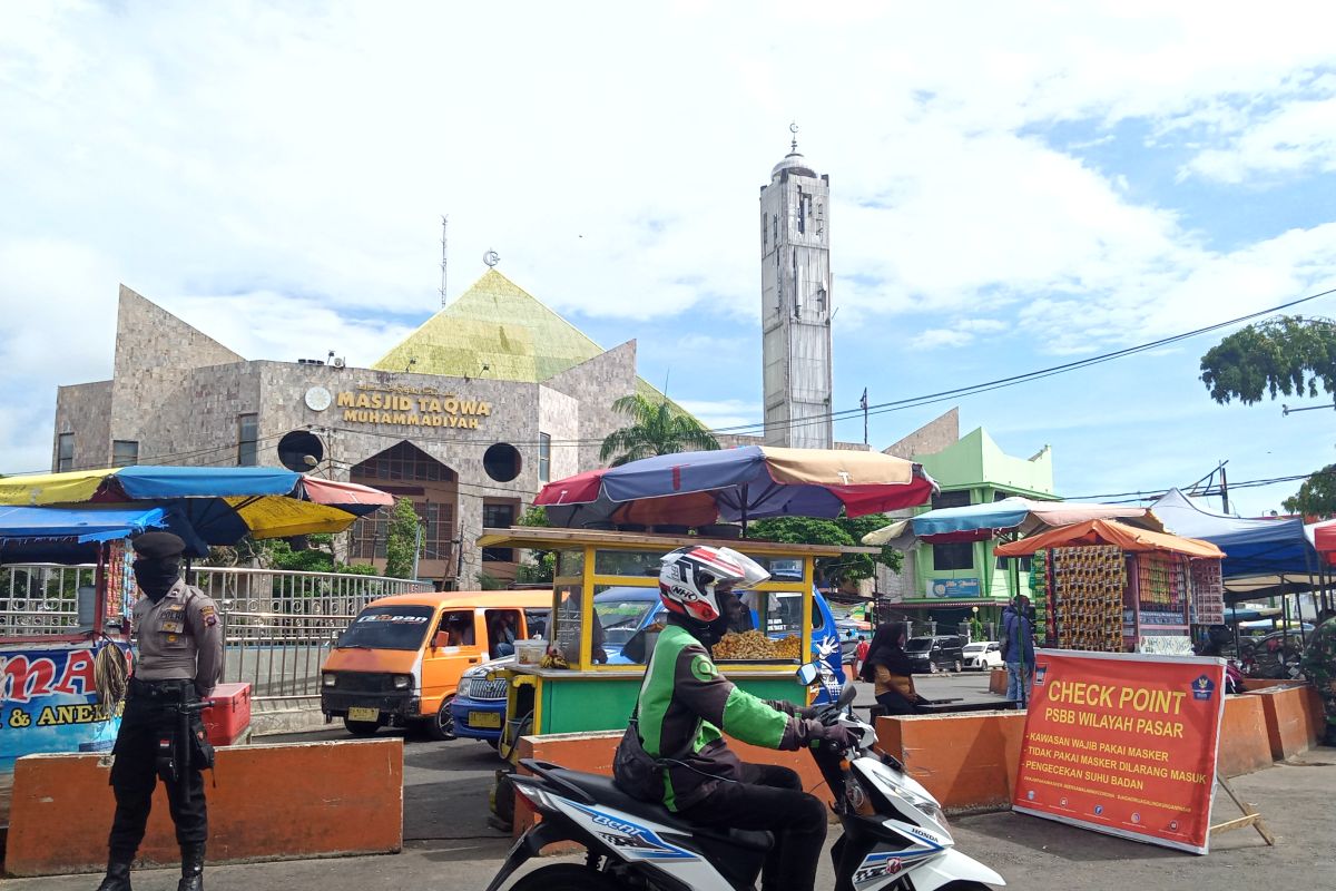 Langkah-langkah ini dilakukan Dinas Perdagangan Padang dalam pengelolaan pasar menuju era kenormalan baru