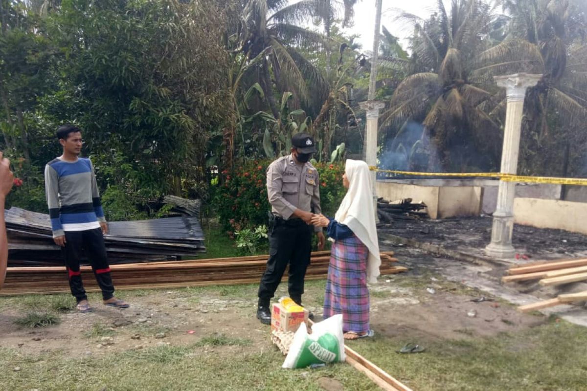 Rumah dan gudang bekas kilang padi di Aceh Utara ludes terbakar