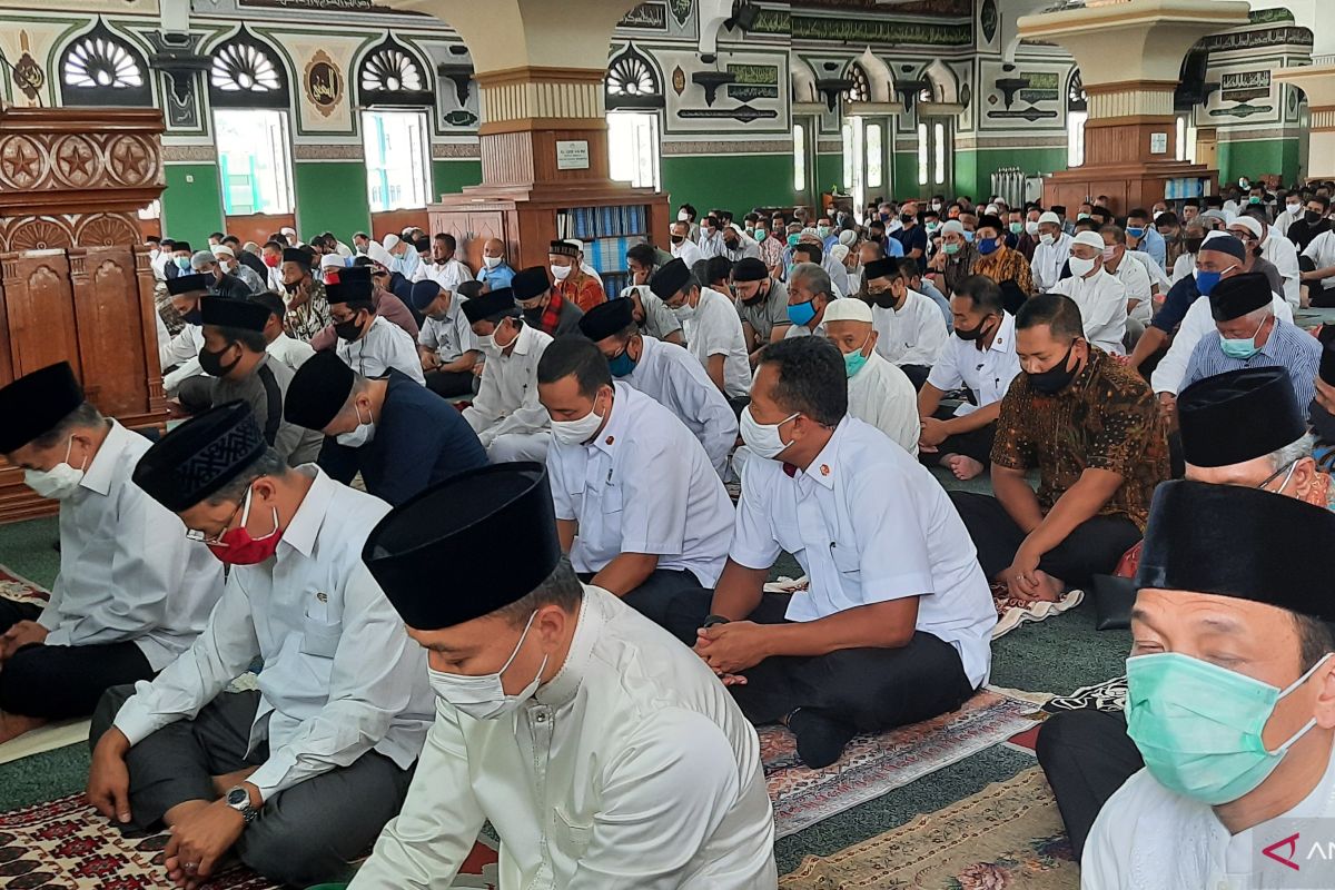 Jimly ajak umat Islam memulai normal baru dari rumah ibadah