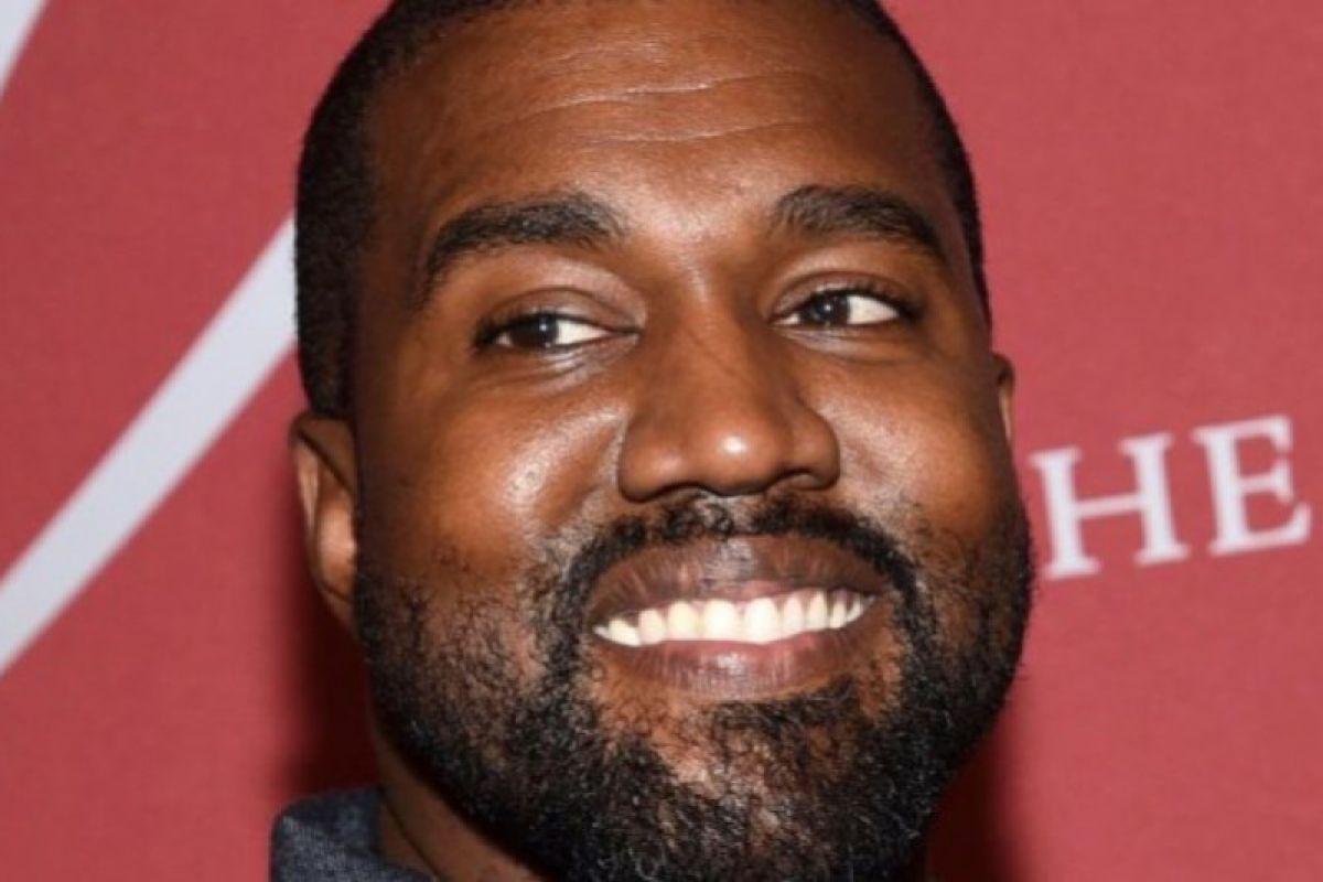 Kanye West, musisi dengan penghasilan tertinggi 2020