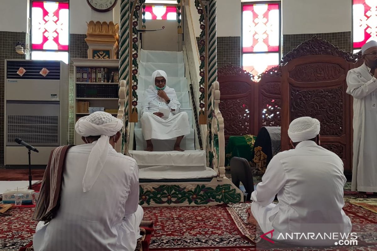 Bupati khatib shalat Jumat di Masjid Al-Karomah