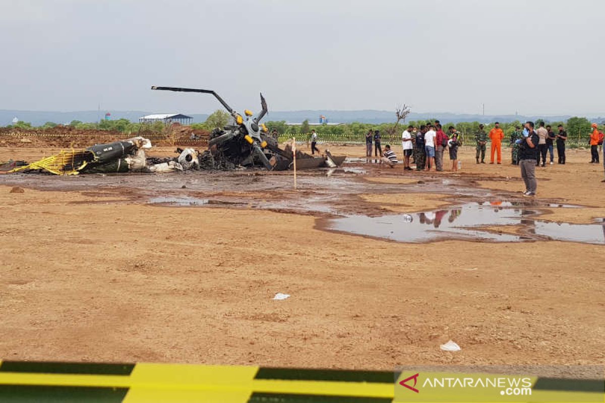 Helikopter jatuh di lahan Kendal Jateng