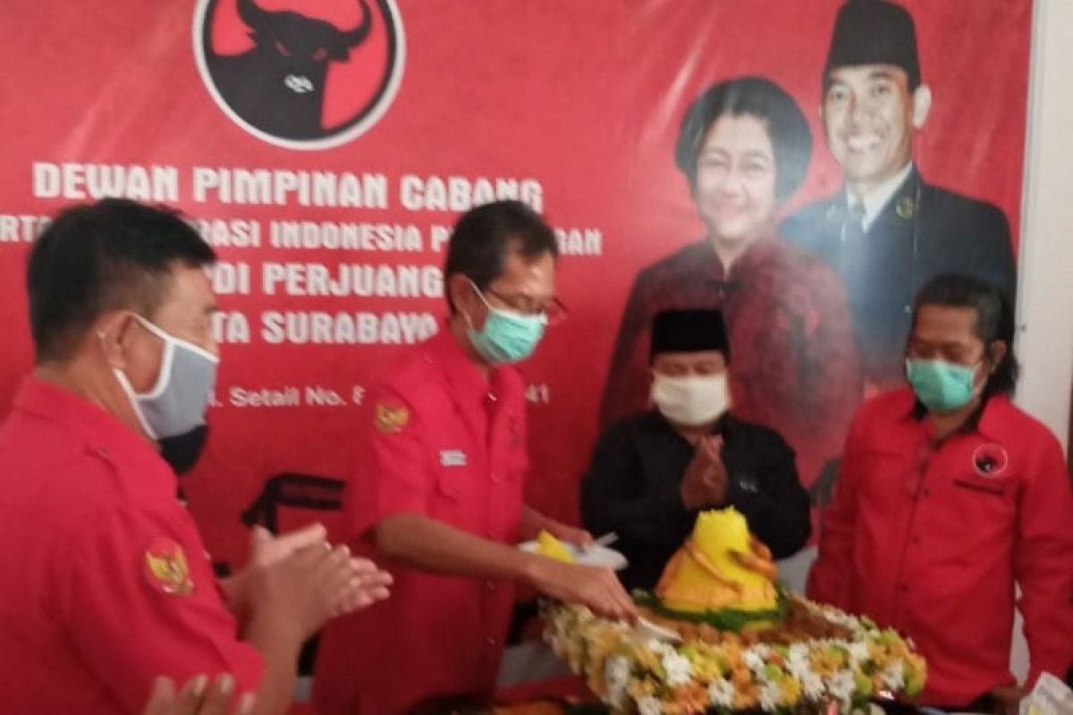 Bertepatan dengan hari lahir Bung Karno, PDIP Surabaya gelar aksi sosial