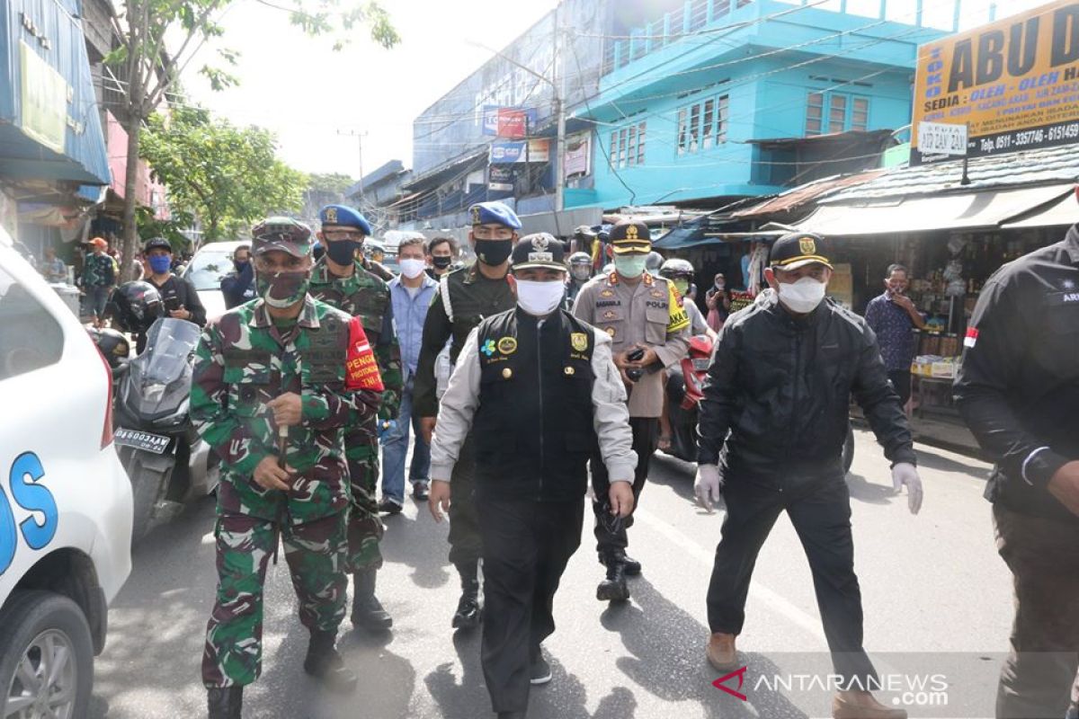 Wali Kota tinjau Posko penegakkan disiplin protokol kesehatan