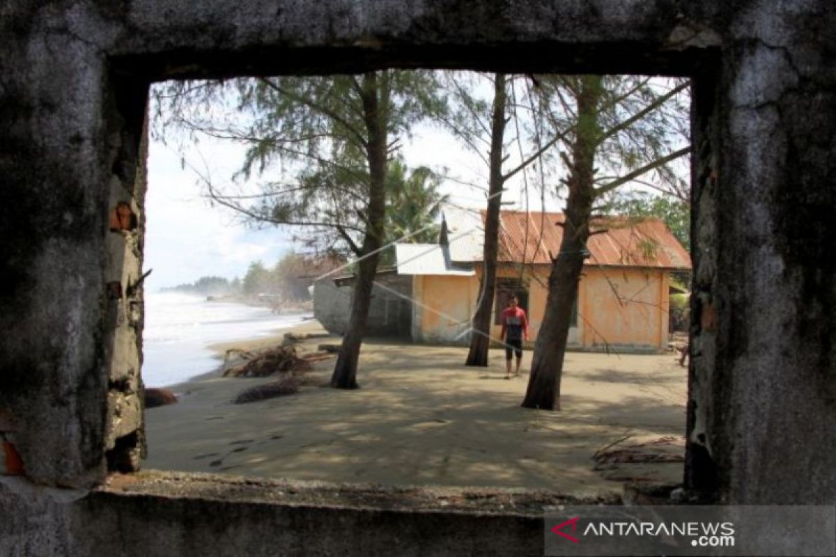 Banjir rob rendam 10 unit rumah di Meulaboh Aceh Barat