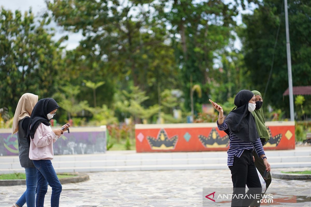 Warga mulai kunjungi Taman Budaya Limboto